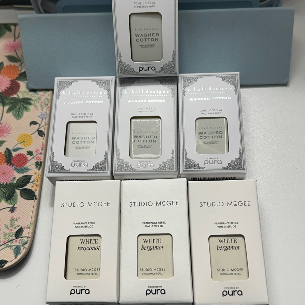 Pura Fragrance Refills in Washed Cotton (4) & White Bergamot (3)